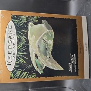 Hallmark KEEPSAKE MAGIC 1995 Star Trek TNG Romulan Warbird Ornament NEW IN BOX